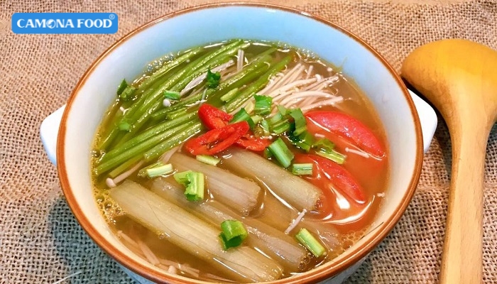 Mắm cá sặc nấu canh chua